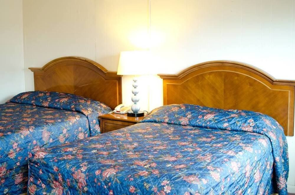 Lee High Inn Фэрфакс Экстерьер фото